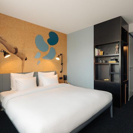 Conscious Hotel The Tire Station Amsterdam Exterior foto